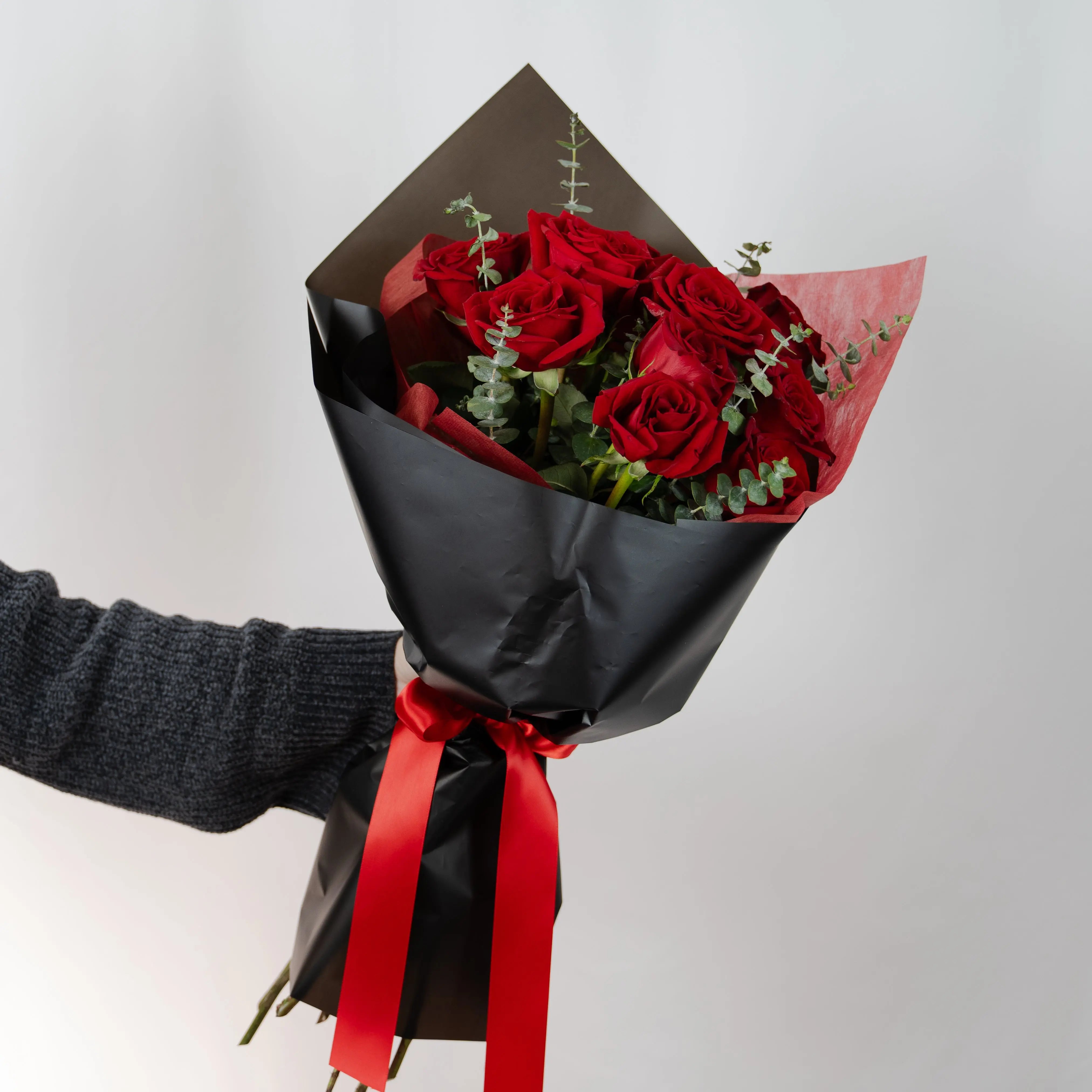 Dozen Elegant Roses Atelier Florelle